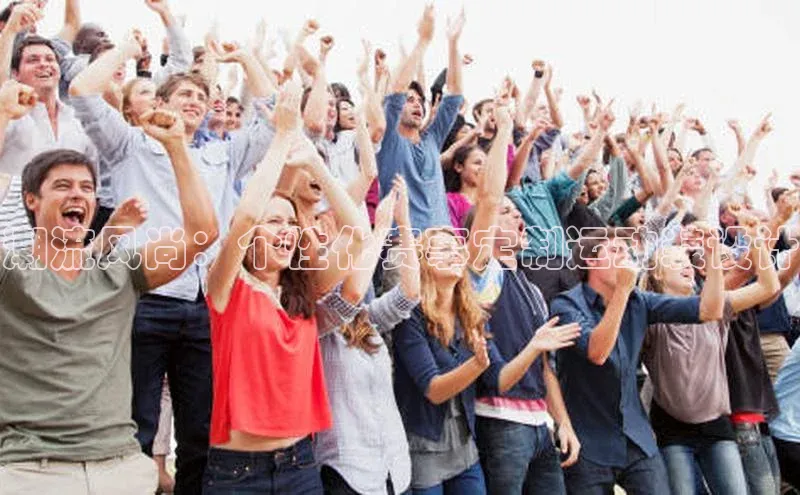 潮流风尚：个性化赛事定制运动装设计